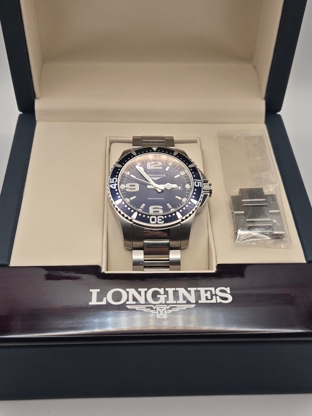 Longines HydroConquest 39mm Quartz L3.730.4.96.6 Blue